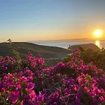 Litharia, Enchanting Location And View Vila Ioulis