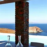 Vila Litharia, Enchanting Location And View