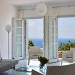 Litharia, Enchanting Location And View *