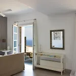 فيلة Litharia, Enchanting Location And View *