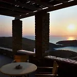Litharia, Enchanting Location And View فيلة *