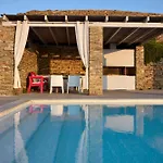 Litharia, Enchanting Location And View فيلة