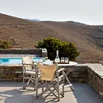 فيلة Litharia, Enchanting Location And View *