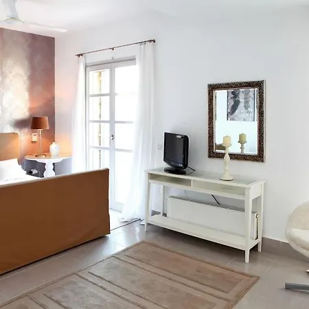 Litharia, Enchanting Location And View Ioulis
