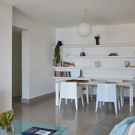 Litharia, Enchanting Location And View *