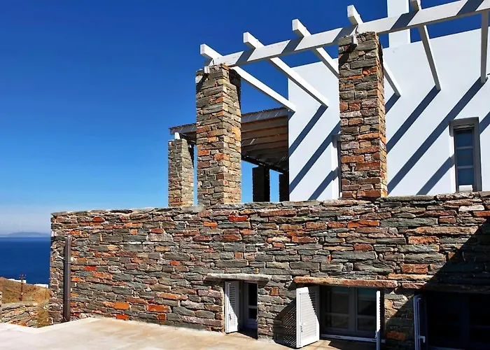 Litharia, Enchanting Location And View